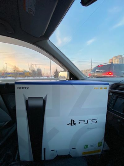 Лот: 17307813. Фото: 1. Новая Sony PlayStation 5 (с дисководом... Игры для консолей