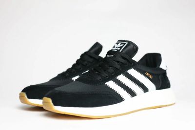 Лот: 16834659. Фото: 1. Кроссовки мужские Adidas Iniki... Кеды, кроссовки, слипоны