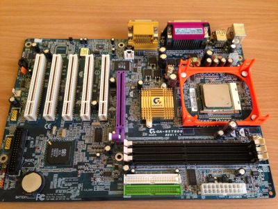 Лот: 5403701. Фото: 1. Материнская плата Gigabyte GA-8ST800... Материнские платы