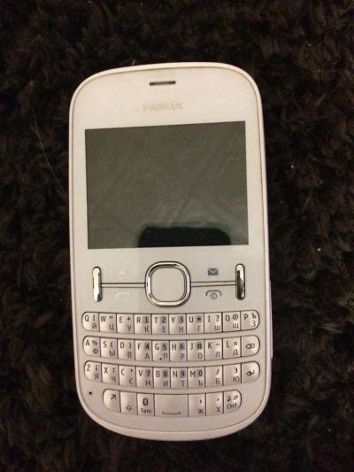 Лот: 10294132. Фото: 1. Nokia 200. Кнопочные мобильные телефоны