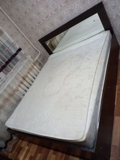 Лот: 18341706. Фото: 1. большая кровать с ортопедическим... Кровати