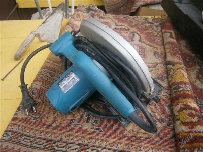 Лот: 2772295. Фото: 1. Пила циркулярная MAKITA 5704R. Электроинструмент
