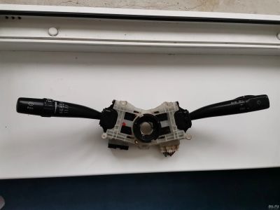 Лот: 16054288. Фото: 1. Подрулевые переключатели toyota... Электрооборудование
