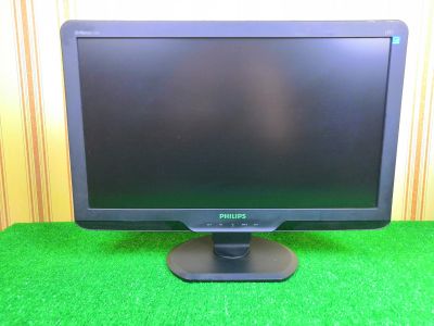 Лот: 14022362. Фото: 1. Монитор 24" Philips (отл. состояние... ЖК-мониторы