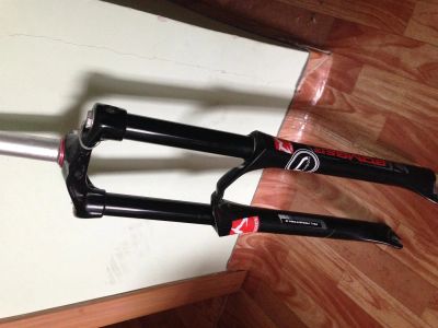 Лот: 3271275. Фото: 1. Продам вилку marzocchi all mountain... Запчасти