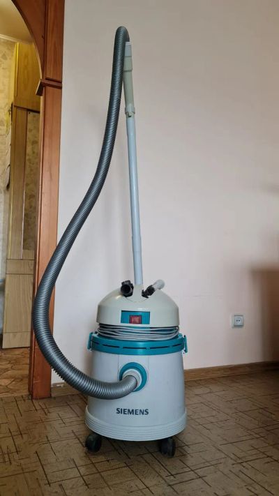Лот: 20965368. Фото: 1. Пылесос Siemens. Пылесосы, паровые швабры