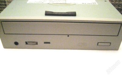 Лот: 115275. Фото: 1. CD-ROM Hewlett Packard (рабочий... Приводы CD, DVD, BR, FDD