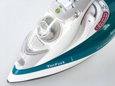 Лот: 11824015. Фото: 1. Утюг Tefal FV5520. Почти новый... Утюги, парогенераторы, отпариватели