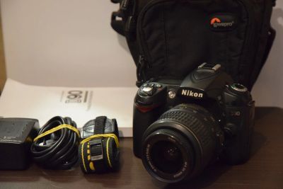 Лот: 15019596. Фото: 1. Nikon D90 kit 18-55. Цифровые зеркальные