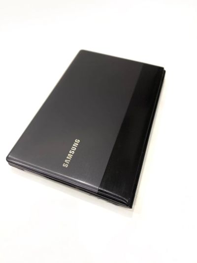 Лот: 16863816. Фото: 1. Samsung NP300E5C-A0DRU (15.6 HD... Ноутбуки