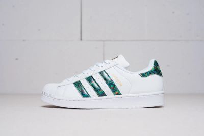 Лот: 11617614. Фото: 1. Кроссовки Adidas Superstar. Кеды, кроссовки, слипоны