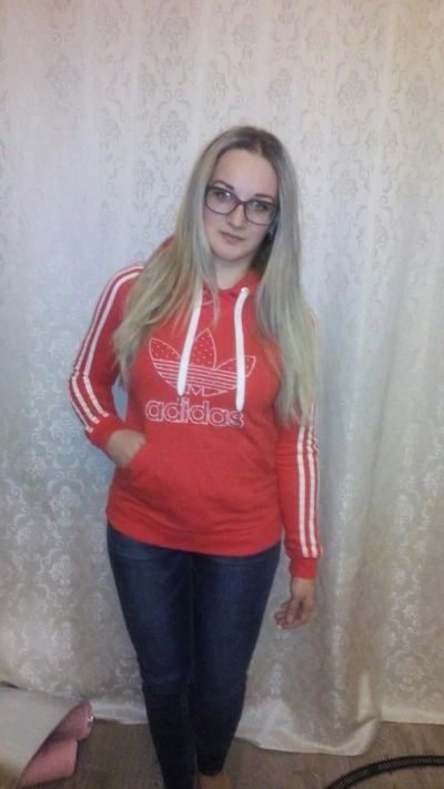 Лот: 9275098. Фото: 1. спортивная кофта. Свитеры, толстовки, худи