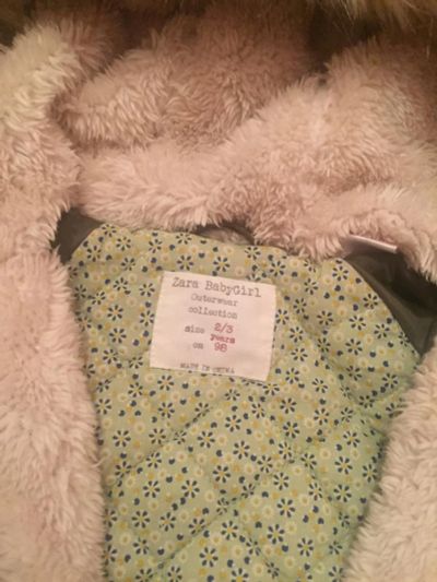 Лот: 8967153. Фото: 1. Парка для девочки 2-3 года Zara. Верхняя одежда