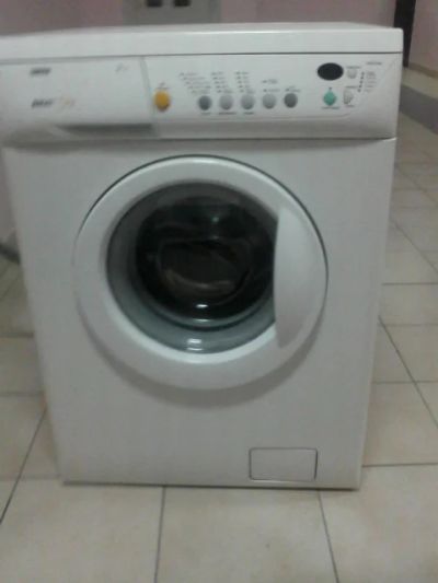 Лот: 4305505. Фото: 1. Стиральная машина Zanussi. Стиральные машины