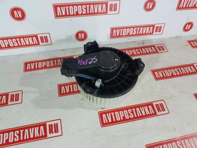 Лот: 20898006. Фото: 1. Моторчик печки Toyota Vitz SCP90... Двигатель и элементы двигателя