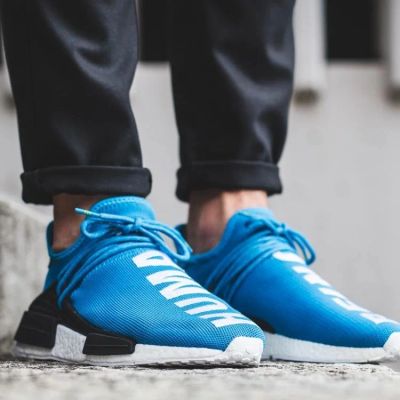 Лот: 14957814. Фото: 1. Кроссовки Pharrell x adidas NMD... Кеды, кроссовки, слипоны