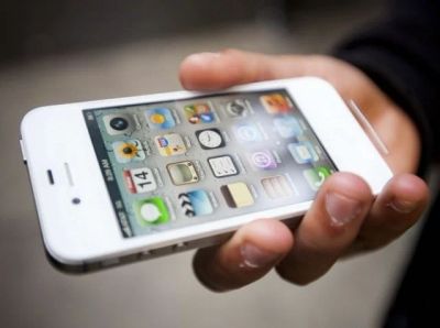 Лот: 3825099. Фото: 1. Iphone 4s/16gb белый обмен. Смартфоны