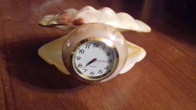 Лот: 11168501. Фото: 1. Часы полудрагоценный камень оникс. Оригинальные наручные часы