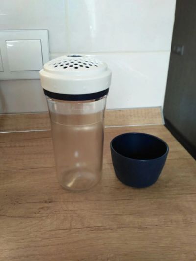Лот: 11104296. Фото: 1. Рассеиватель (пармезанница) Tupperware. Кухонные аксессуары