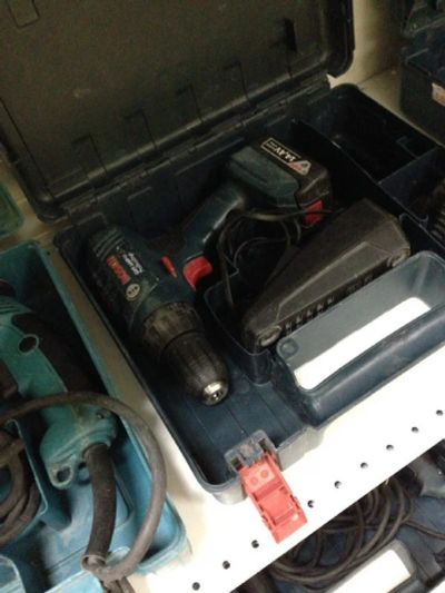Лот: 10815898. Фото: 1. Шуруповерт Bosch GSR-1140 LI в... Электроинструмент