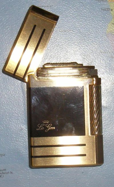 Лот: 6578734. Фото: 1. Зажигалка. Сувенирные мелочи