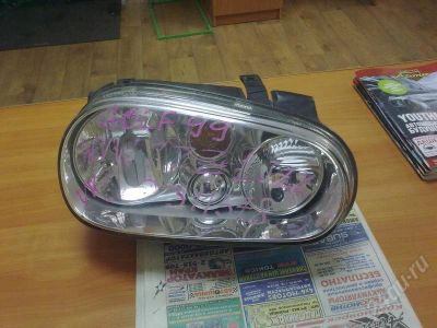 Лот: 209703. Фото: 1. Фары Golf 4 комплект. Оптика и освещение