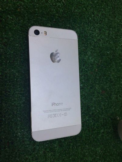 Лот: 9919197. Фото: 1. Iphone 5S. Смартфоны