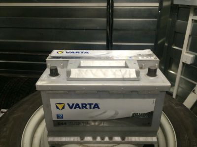 Лот: 8657872. Фото: 1. Varta Silver Dynamic 77 а/ч обр... Аккумуляторы