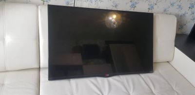 Лот: 13924062. Фото: 1. LG-42LA660V телевизор. Телевизоры
