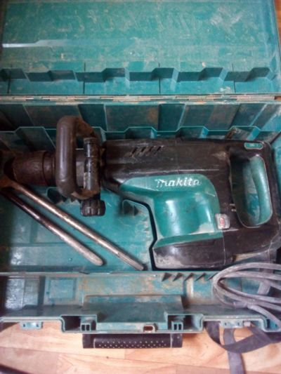 Лот: 16385529. Фото: 1. Отбойник Makita 1203. Электроинструмент