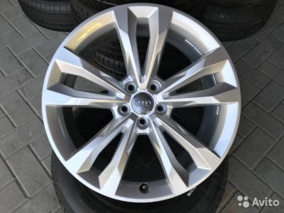 Лот: 12650050. Фото: 1. Диски оригинальные R19 Audi Q7... Диски