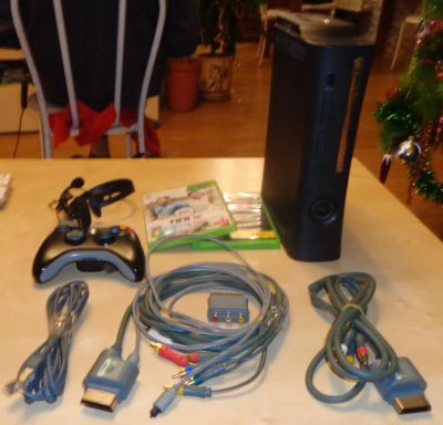 Лот: 4930878. Фото: 1. Xbox 360, 120Gb, непрошитая (читай... Игровые приставки, консоли