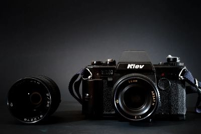 Лот: 5303951. Фото: 1. Плёночный зеркальный фотоаппарат... Плёночные зеркальные