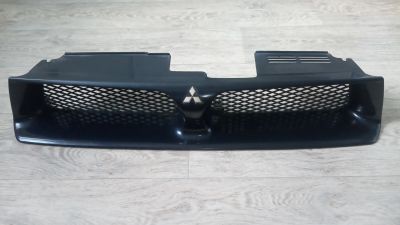 Лот: 17926720. Фото: 1. Решётка радиатора Mitsubishi Galant... Кузов