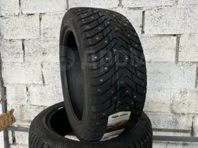 Лот: 23961033. Фото: 1. Зимняя резина 215/50 R-17 "Ikon... Шины