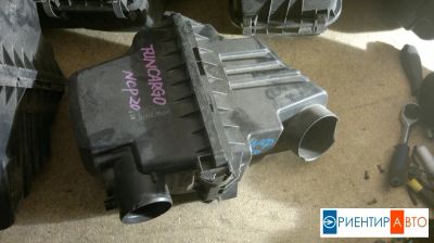 Лот: 3677165. Фото: 1. Корпус воздушного фильтра Toyota... Двигатель и элементы двигателя