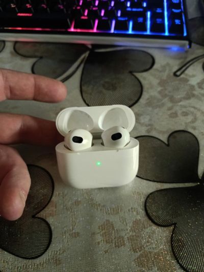 Лот: 24932565. Фото: 1. Наушники AirPods 3 оригинал. Наушники, гарнитуры