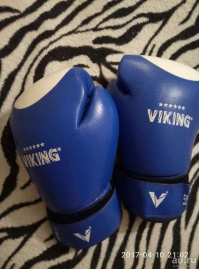 Лот: 9706100. Фото: 1. Перчатки боксерские Viking 8 унций. Перчатки