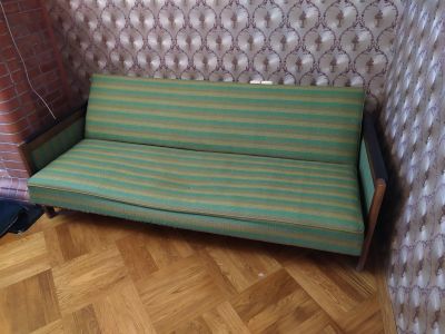 Лот: 17069005. Фото: 1. Диван б/у бесплатно. Диваны