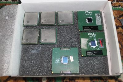 Лот: 4528489. Фото: 1. процессор celeron 1.8GHz 128/400... Процессоры