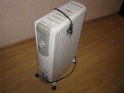Лот: 3409647. Фото: 1. Обогреватель масляный Delonghi... Обогреватели бытовые