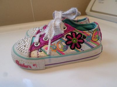 Лот: 6287143. Фото: 1. Кроссовки Skechers со световыми... Кеды, кроссовки