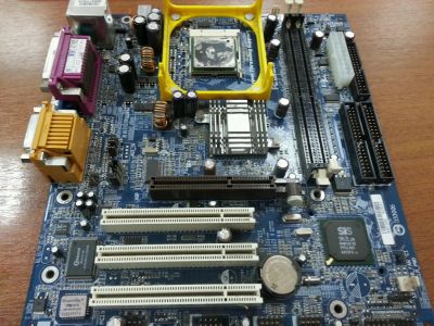 Лот: 4609626. Фото: 1. Материнская плата GigaByte 8S651MP-RZ... Материнские платы