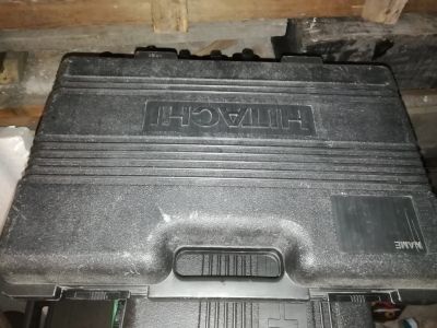 Лот: 17840915. Фото: 1. Кейс Hitachi 12v +фонарь. Кейсы, сумки для инструмента