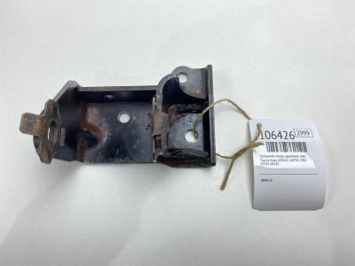 Лот: 25069012. Фото: 1. Кронштейн опоры двигателя Toyota... Двигатель и элементы двигателя