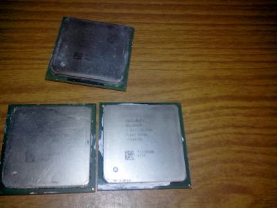 Лот: 9262343. Фото: 1. Процессоры Intel celeron D 2.40GHZ... Процессоры