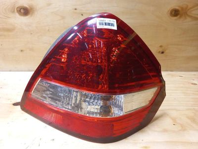 Лот: 18833522. Фото: 1. Фонарь Nissan Tiida Latio SC11... Оптика и освещение