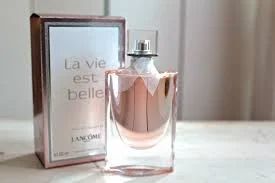 Лот: 4546036. Фото: 1. La Vie Est Belle L`Eau de Toilette... Женская парфюмерия