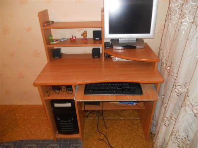 Лот: 2550257. Фото: 1. стол компьтерный. Столы, стулья, обеденные группы