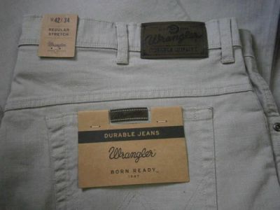 Лот: 9890579. Фото: 1. Мужские прямые джинсы Wrangler... Брюки, джинсы, шорты